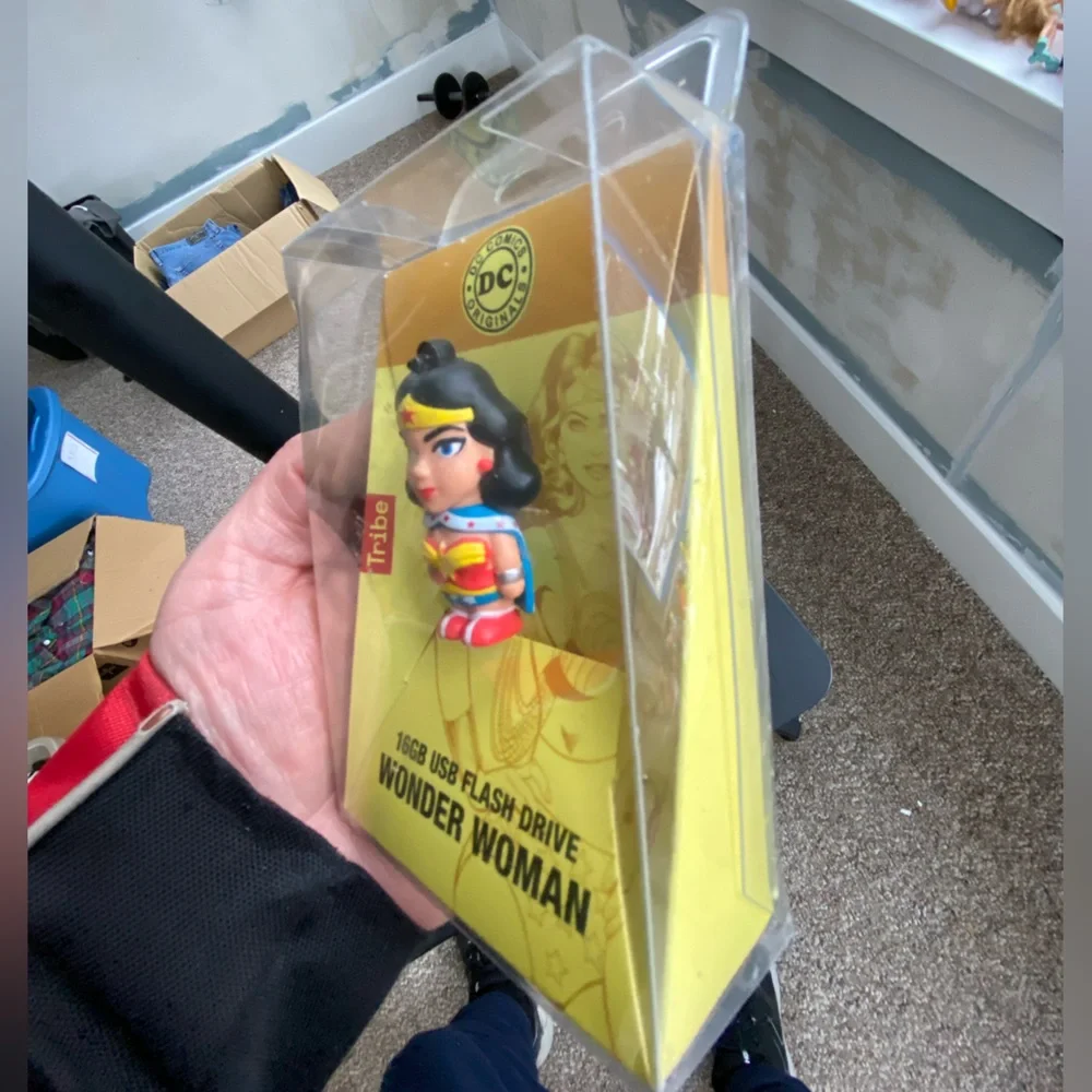 Tribe Original DC Comics Wonder Woman Super Hero 16 GB Flash Drive Stick New